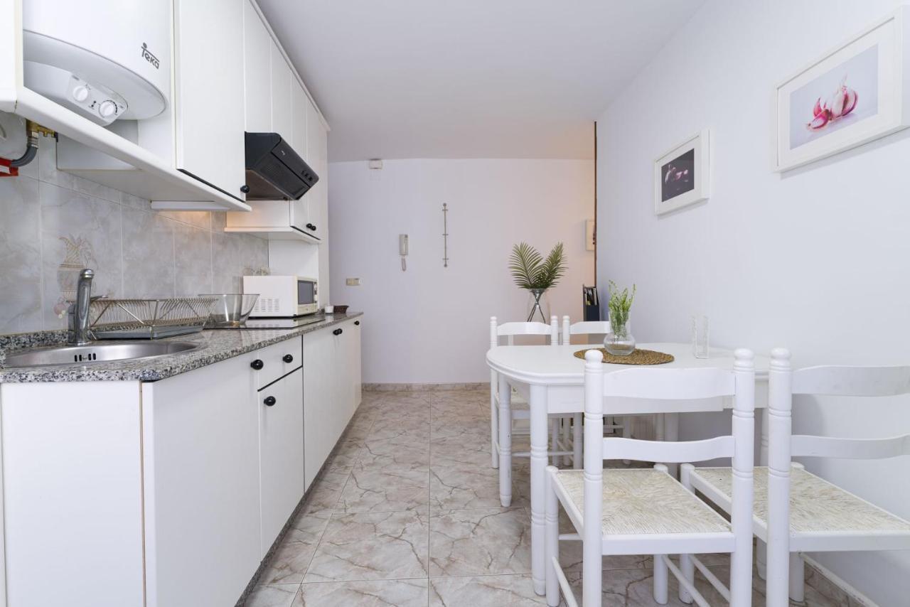 Arzúa Apartamentos Luisa מראה חיצוני תמונה